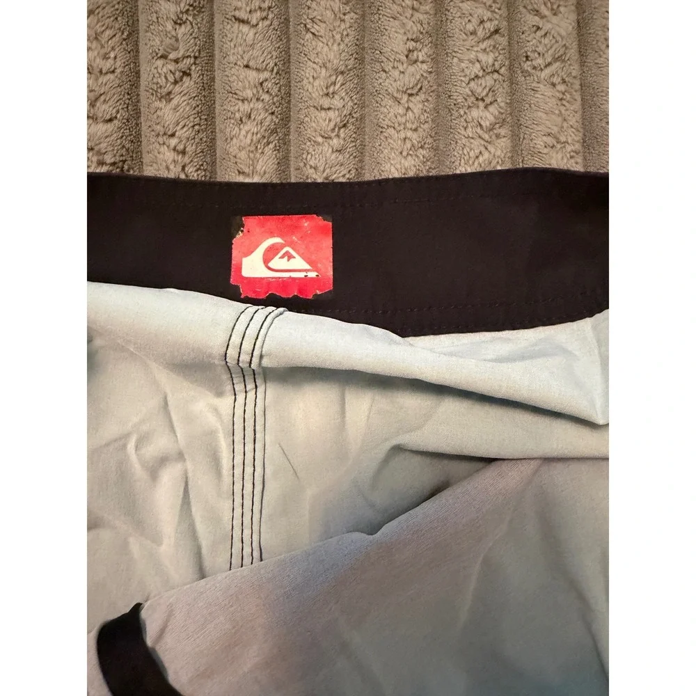 Quiksilver Mens Striped Board Shorts Blue Grey Black Swim Trunks Size 36 x 20